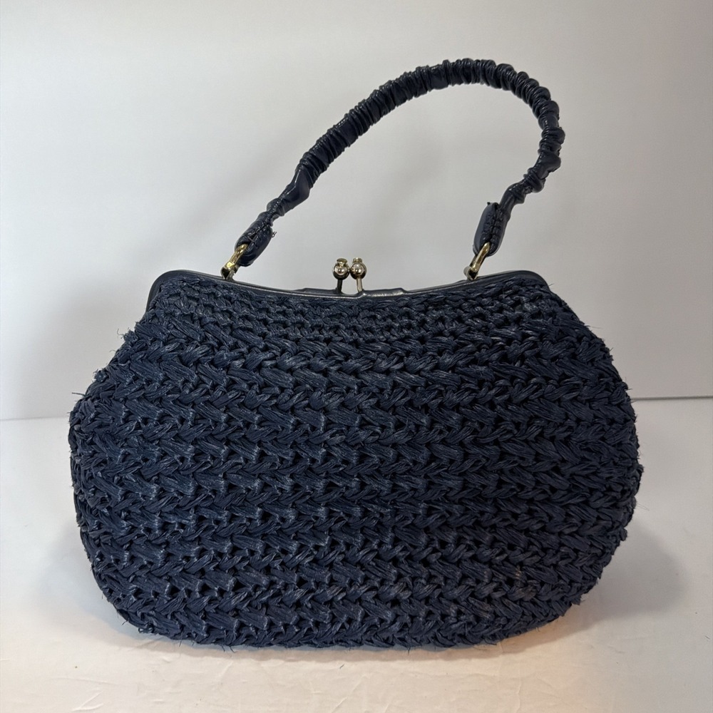 Vintage '50s Navy Raffia Straw Medium Handbag Made In Japan Kiss Lock Rockabilly